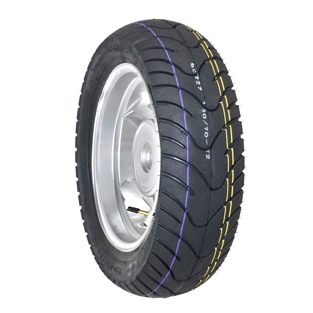 Llanta BTRubber 130/70-12 para motocicleta de uso urbano